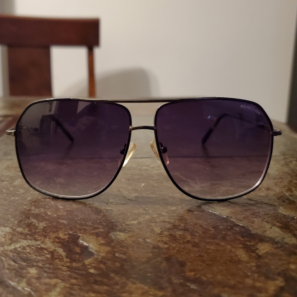 Authentic Kenneth Cole Reaction Sunglasses